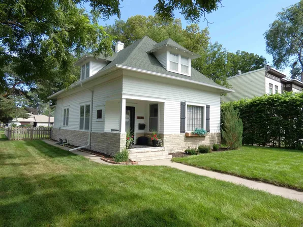 1935 5th Ave, Kearney, NE 68845