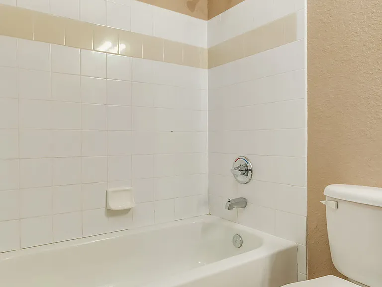 7095 N Blue Angel Pkwy — Photo 8