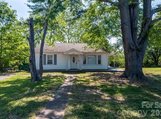 109 Hillcrest Dr, Bessemer City, NC 28016