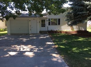 820 Shoshone Ave, Lovell, WY 82431