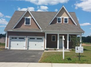 39 Old Village Cir, Windsor, CT 06095