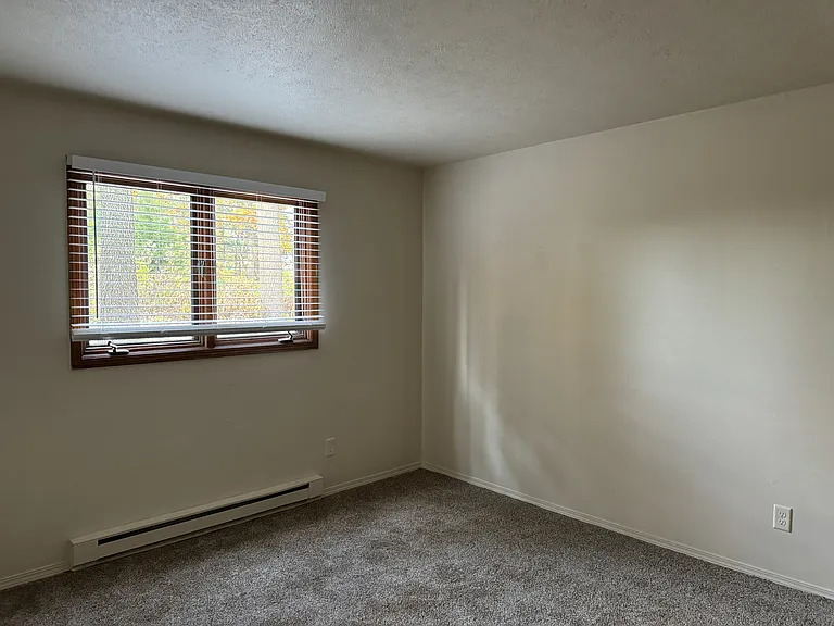 4728 Trevor Cir #2 — Photo 7