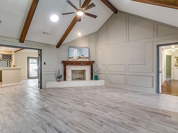 5th image of 2207 Creekview