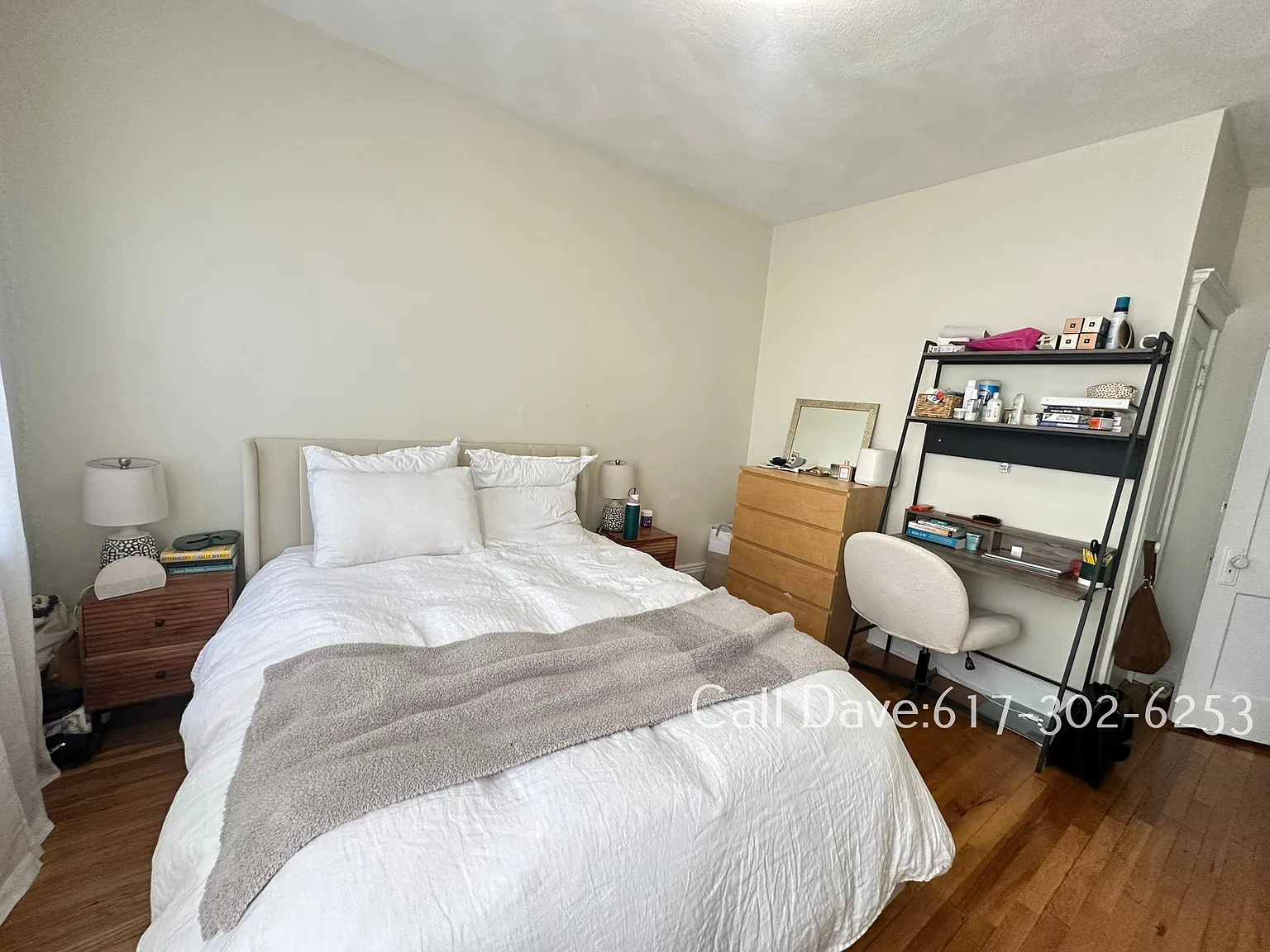 3 bed, 900 sqft, $2,895 — Photo 3