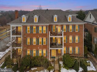 23620 Overlook Park Dr Unit 302, Clarksburg, MD 20871