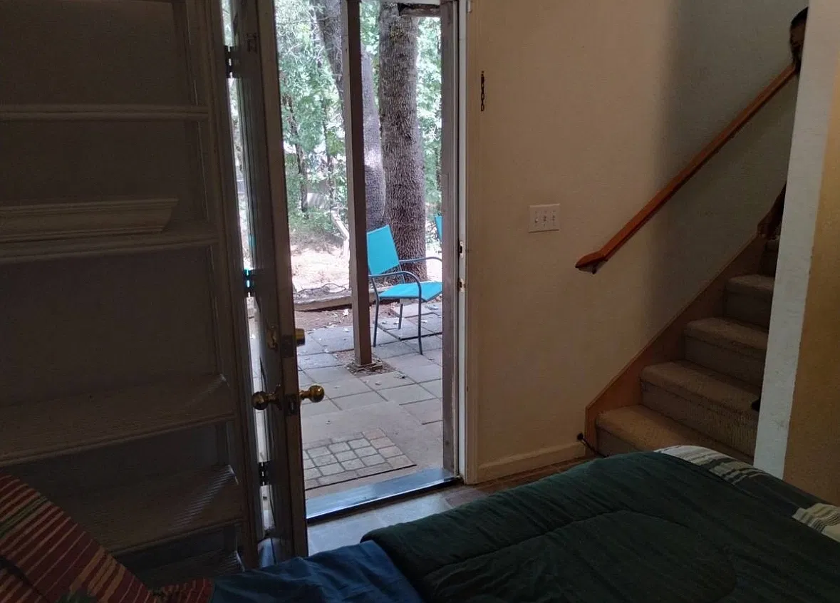 4 bed, 2000 sqft, $800 — Photo 3