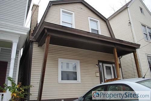 2nd image of 3913 W Liberty St
