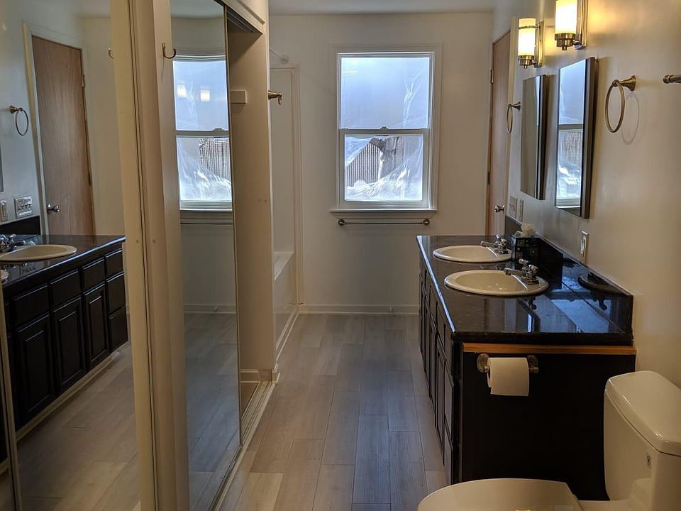 2nd image of 404 James Cir APT A