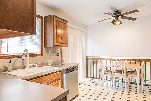 3rd image of 1012 Struckman Blvd
