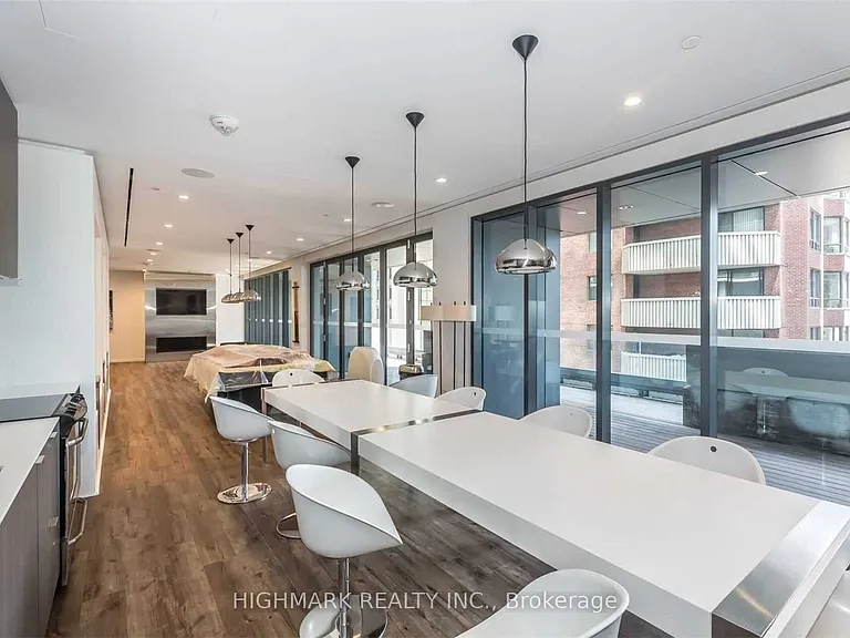 159 Dundas St E #412 — Photo 18