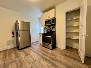 519 E 9th Ave #2, Homestead, PA 15120