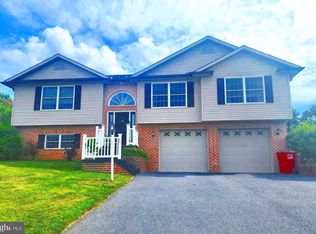 44 Vernon Dr, Chambersburg, PA 17202