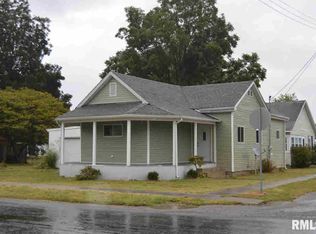200 Morell St, Crossville, IL 62827