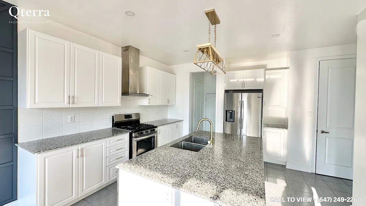 5 bed, 3.5 bath, 3200 sqft, $3,995 — Photo 2