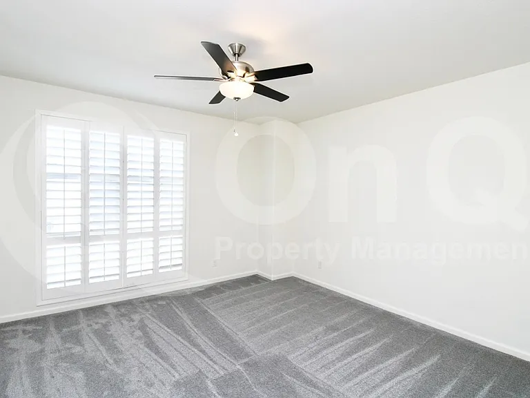 231 E Wisteria Dr — Photo 9