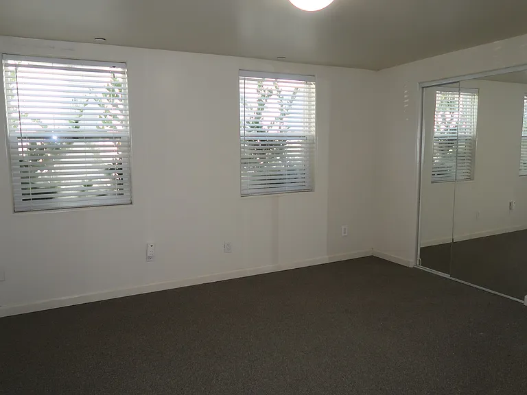 1050 44th Ave — Photo 21