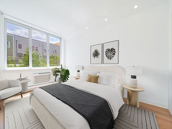 4th image of 222 E 111th St APT 1B