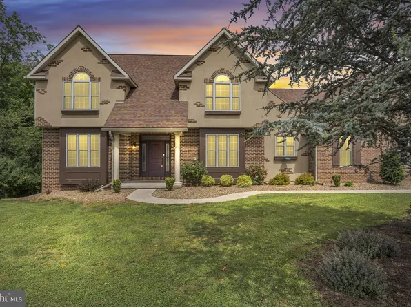 4002 Glenfinnan Pl, Mechanicsburg, PA 17055