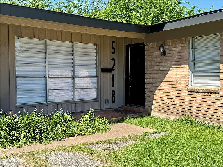 5218 Willowbend Blvd — Photo 1