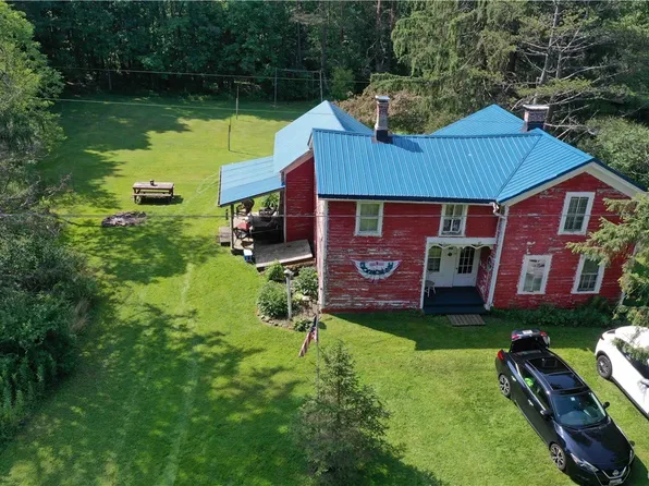 657 Bush Hill Rd, Franklinville, NY 14737