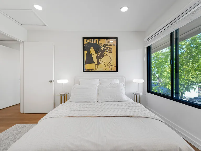 2111 Latham St #307 — Photo 42