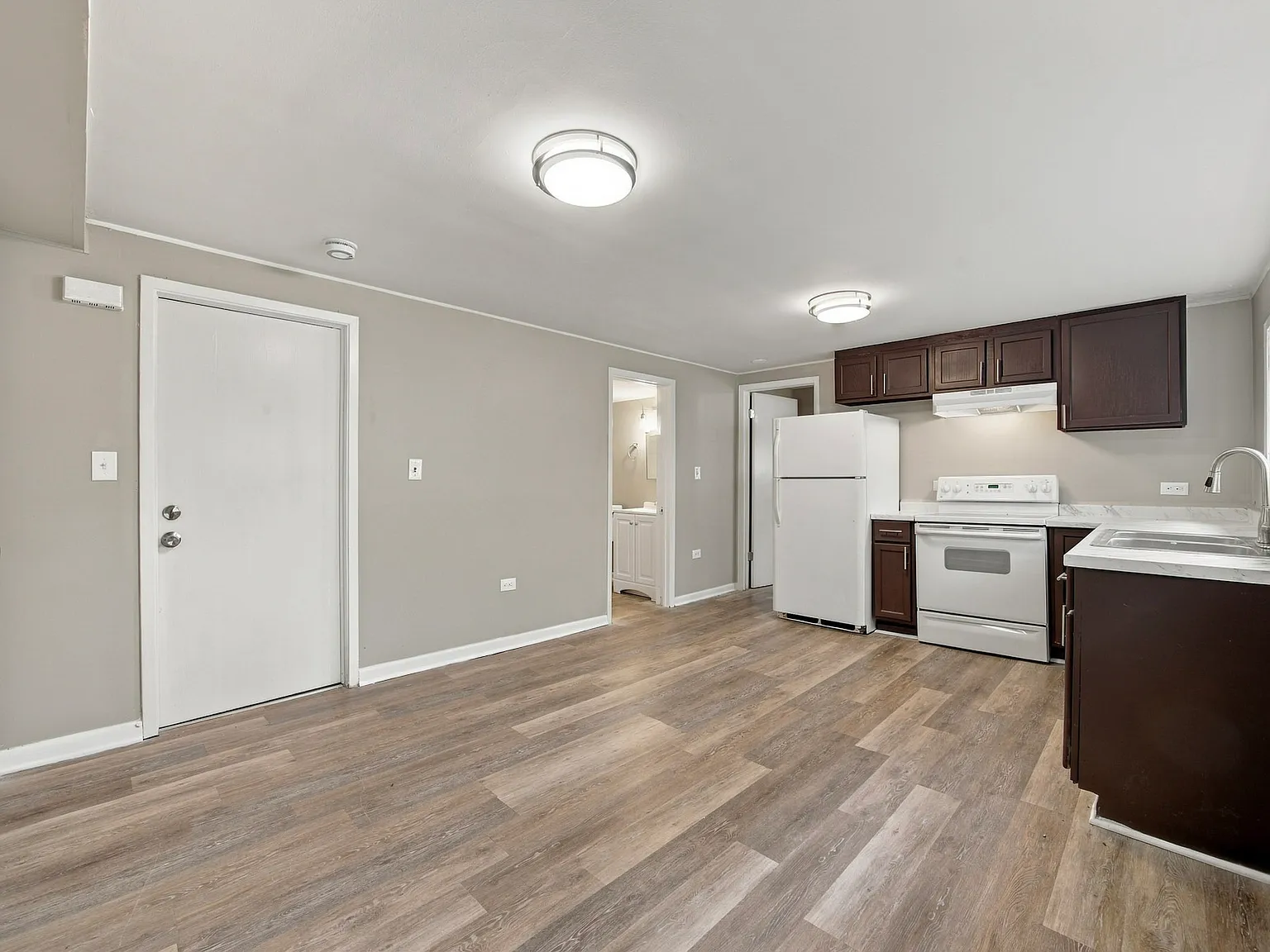1 bed, $1,220 — Photo 3