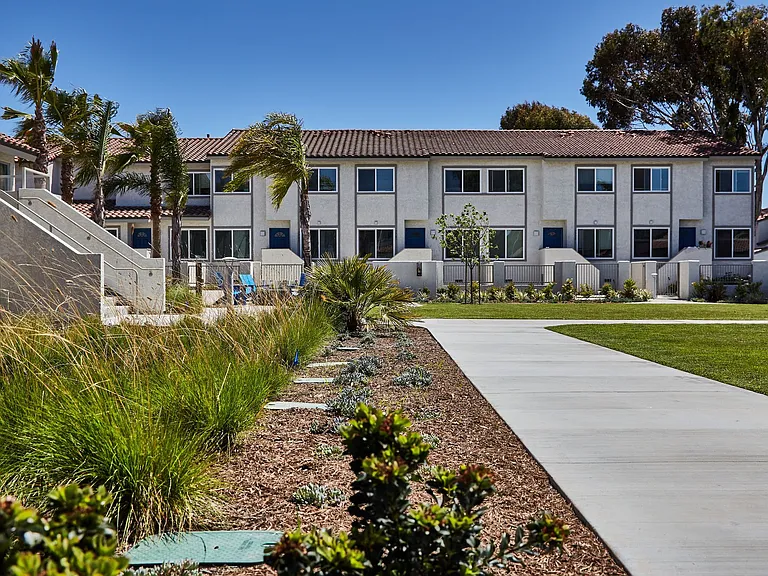 Surfside Villas — Photo 13