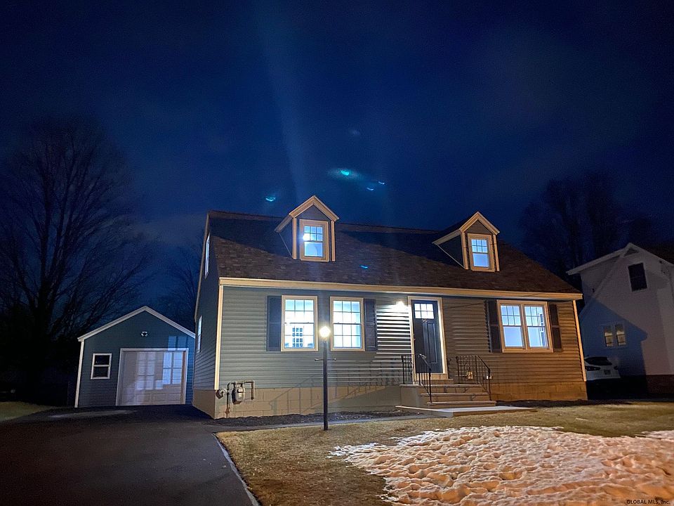 1st image of 96 McNutt Ave
