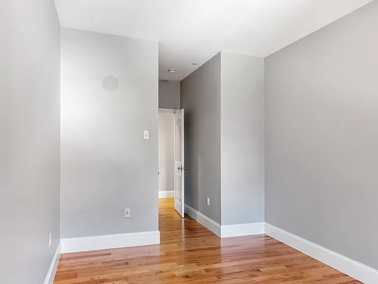 15 Preble St #4 — Photo 11
