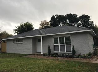 334 La Fonda Dr, Houston, TX 77060