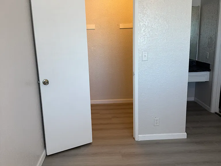 2521 Plantation Pl — Photo 7