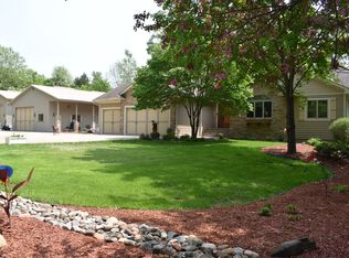 20840 Aztec St NW, Oak Grove, MN 55303