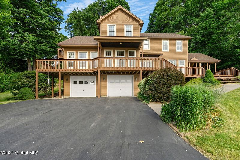 3rd image of 1104 Nys Rt 9P