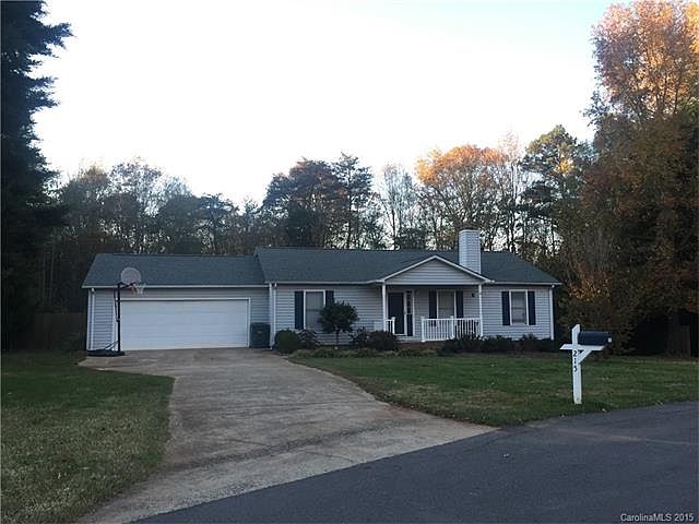 1st image of 215 Dovewood Ln