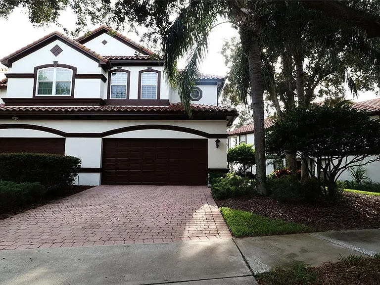 8248 Tivoli Dr — Photo 2