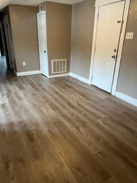 1 bed, 740 sqft, $810 — Photo 3