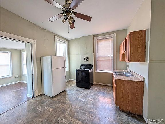 5th image of 3669 Liermann Ave
