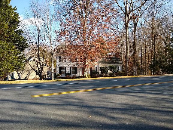 2nd image of 2035 Whispering Woods Dr