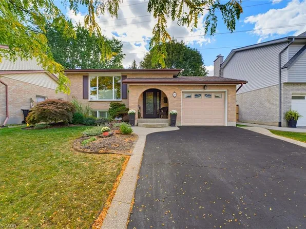 77 Yellow Birch Dr, Kitchener, ON N2N 2M3