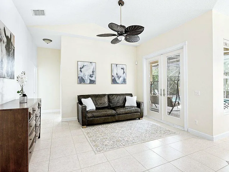 2665 Yarmouth Dr — Photo 18
