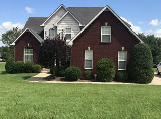 1037 Luton Way, White House, TN 37188