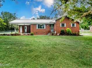 225 Fairview School Cir, Maryville, TN 37803
