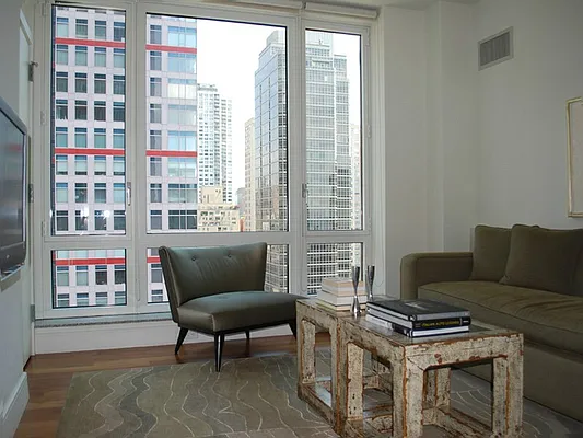 Rented by Sotheby's International Realty | media 24