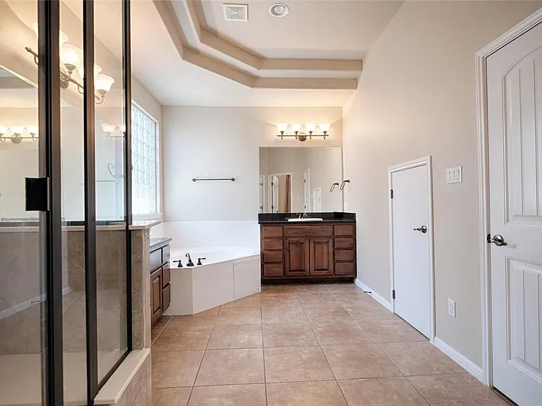16228 Old Baldy Dr — Photo 11