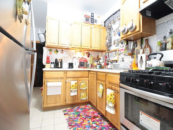 5th image of 3286 30th St APT 1B