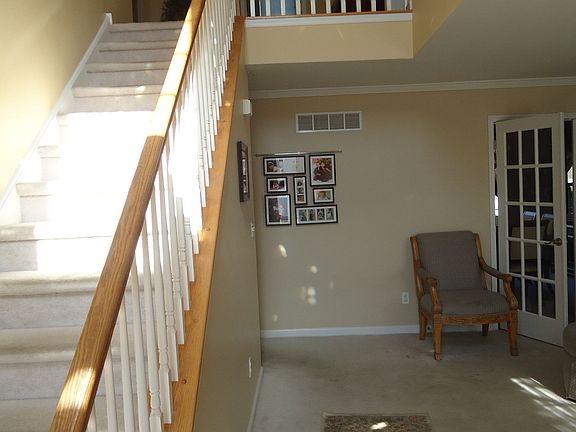 2 story Foyer