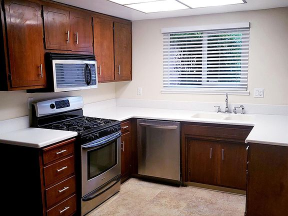 5th image of 6644 Eden Ave