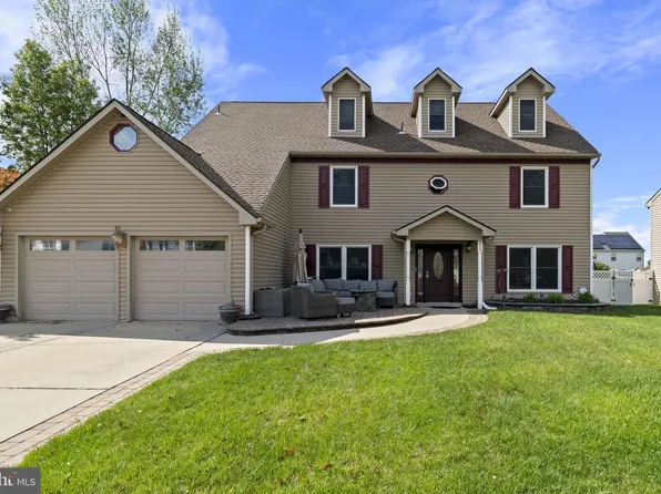 311 New Castle Ln, Logan Township, NJ 08085