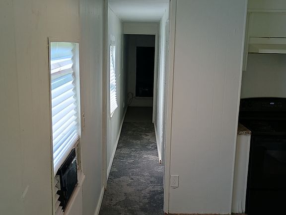 3rd image of 213 NW Deer Run Gln