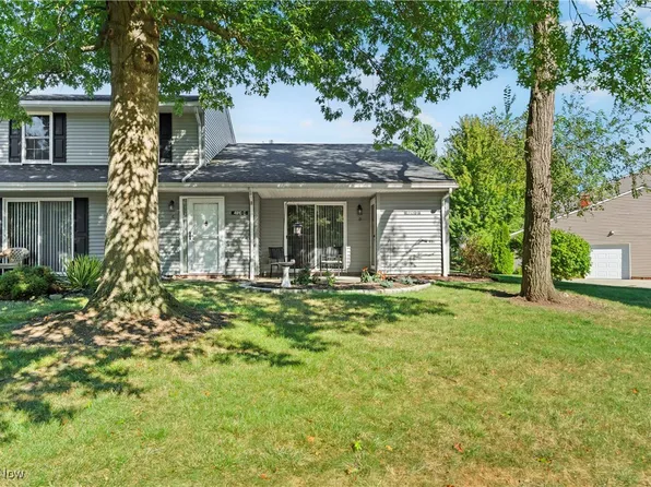 4910 Independence Cir Unit D, Stow, OH 44224